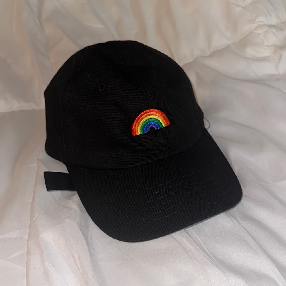 PRIDE Hat 🖤